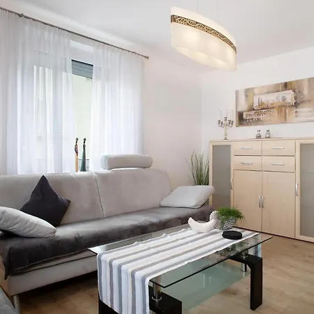 Апартаменты Bodensee Gresser Меккенбойрен